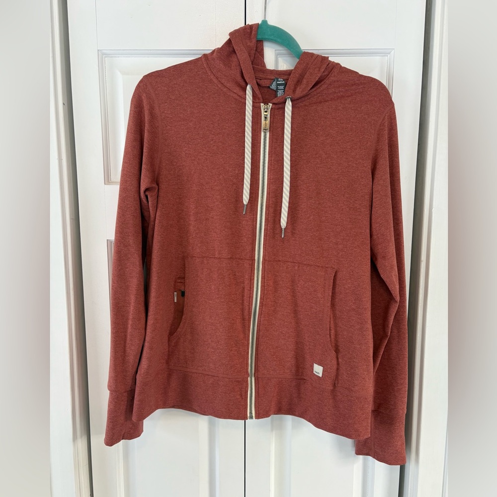 Women’s Vuori zip up hoodie